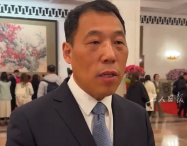 全国政协委员冯艺东呼吁：为外卖、快递平台为小哥建立申诉渠道