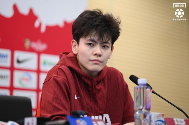 杨舒予：我们刚开场会有点紧，通过贯彻教练意图才回来一些
