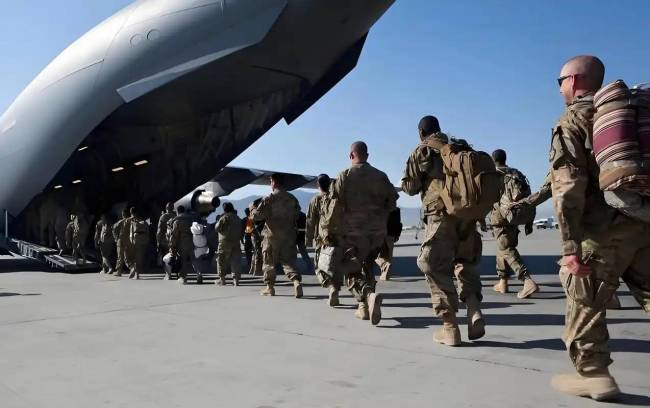 特朗普为何急对以踩刹车 缓兵之计背后的考量