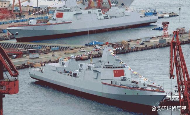 中国海军10艘“万吨大驱”硬核亮相