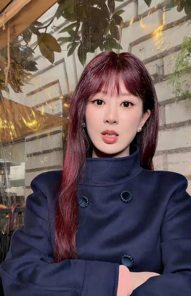 杨紫深夜吃播 假发与休息背后的真相