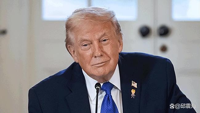 美伊开战，特朗普越打越尴尬 战争走向成谜