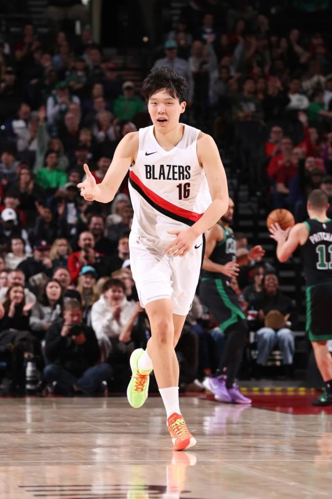 杨瀚森投篮13连中狂轰31 8 3 生涯最强一战