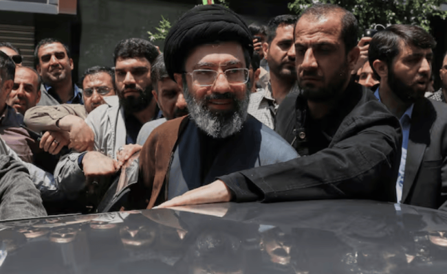 特朗普称穆杰塔巴或“受伤但活着”