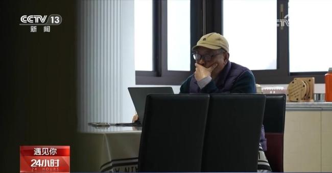 大爷历时5年为老伴“手搓”电梯 工程师式的浪漫