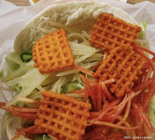 西安菜夹饼大赛有人夹出3斤半巨饼 重在参与美滴很