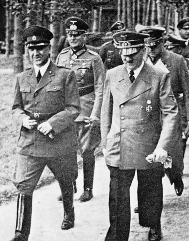 巴尔干局势再度紧张?武契奇亮出中国导弹