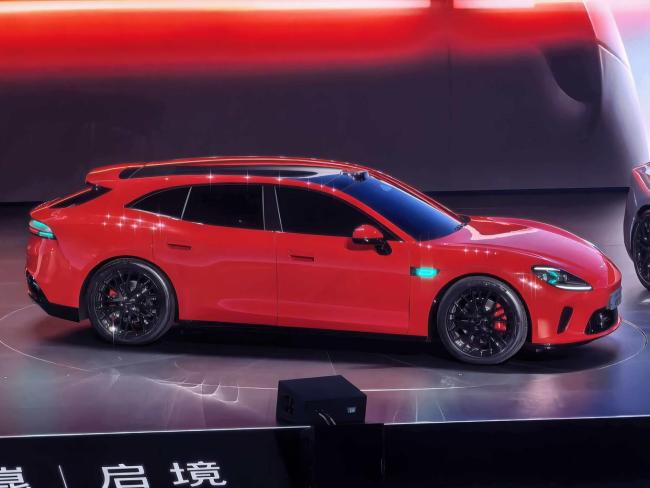 启境首款车型GT7亮相