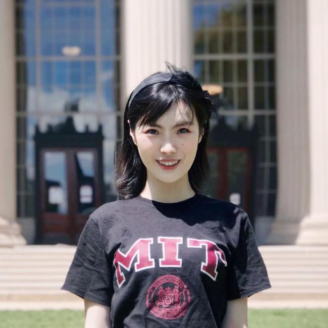 00后学霸女生获14亿融资 AI新星崛起