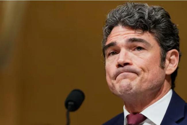 特朗普回应美高官因反战辞职 良心抉择震动政坛