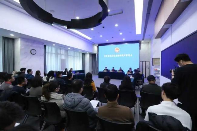 女子投保两年半后确诊患癌遭拒赔