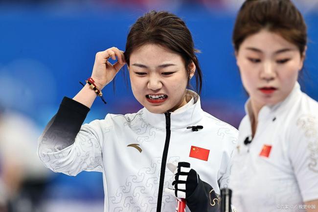 女子冰壶世锦赛中国6-1美国 韩雨旋进拿下两分美国队提前认输