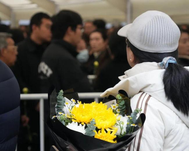 申城微雨送于漪！首届学生年近9旬，从北京坐高铁来和老师道别 师恩难忘跨越千里