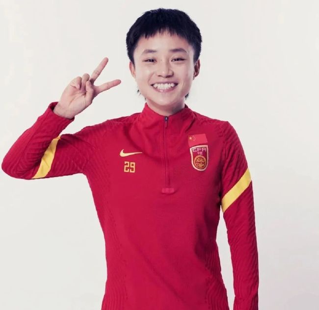 中国女足门将彭诗梦出击失误 13年魔咒未破