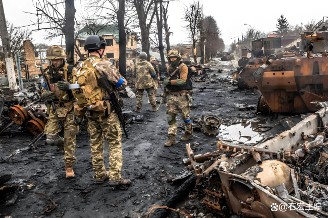 俄乌激战依然惨烈 俄军前线夹击乌军 战场强度或再升级