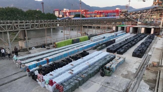 打击海上走私,海警在行动!