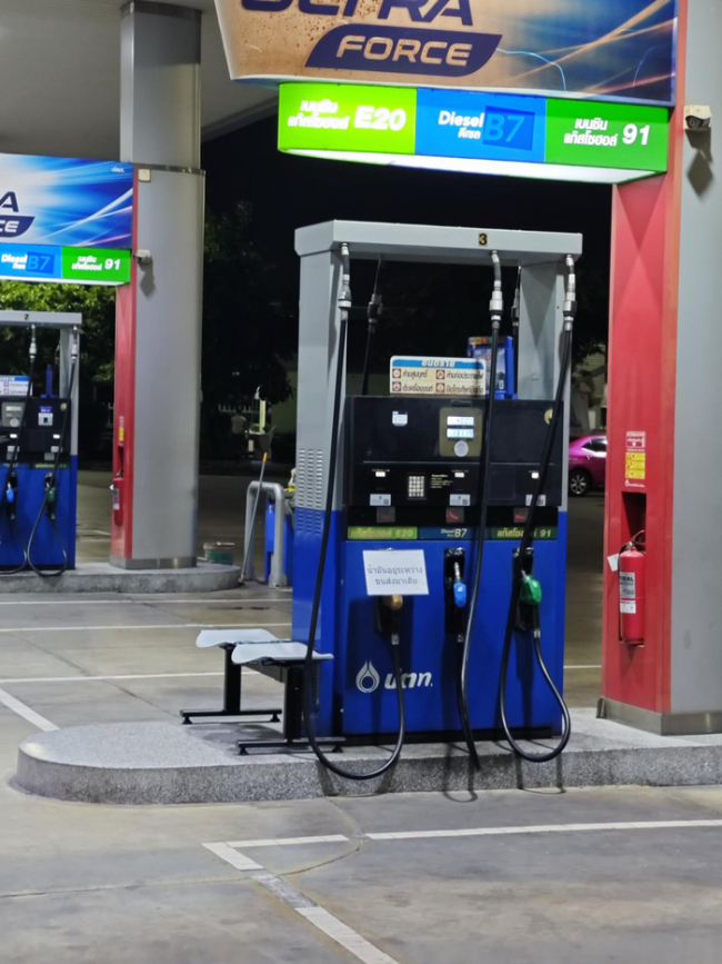 有钱加不到油 普吉岛游船停摆 能源危机冲击东南亚