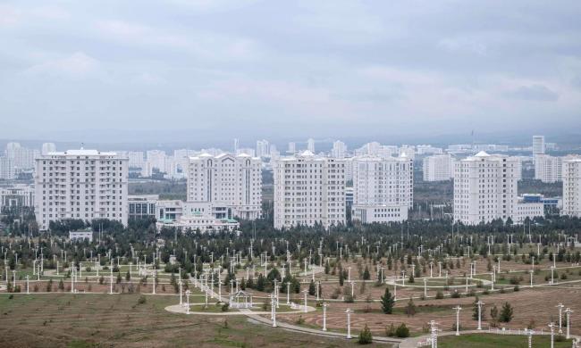 走进“白色大理石之城”阿什哈巴德 城市风光一览