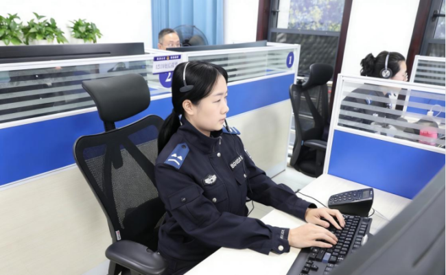 只有咳嗽声 接警员按键定位救6人 无声接警破解位置谜题