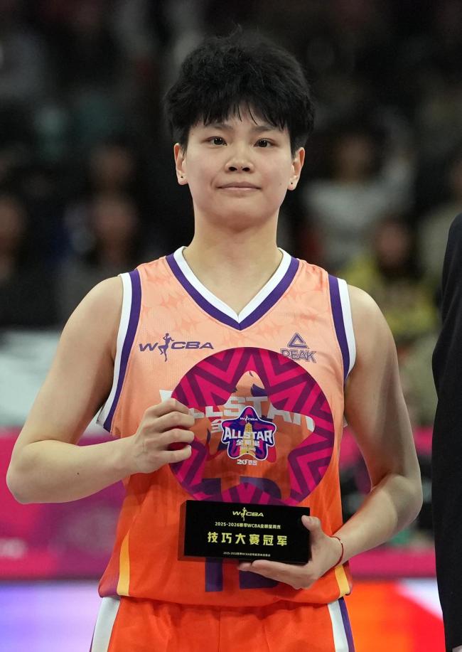 实至名归！张莉彬55.5秒夺技巧大赛冠军 表情难以置信太可爱