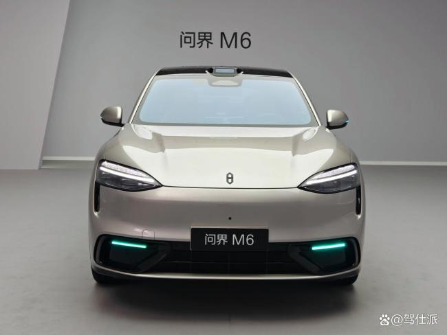 问界M6 为95后打造的智能SUV