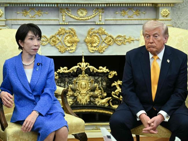 访美结束，高市早苗被批“表情夸张”