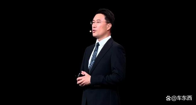 余承东首次缺席鸿蒙智行发布会