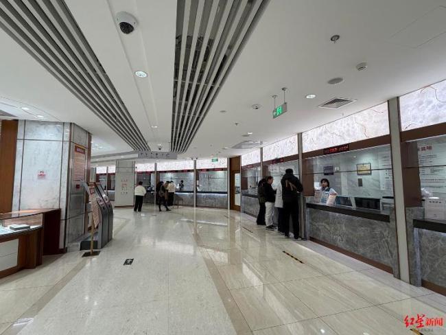 有金店10克和20克投资金条卖断货 金价波动引发抢购热潮