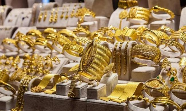 国内金价大幅下落 黄金市集惊魂动魄的暴跌