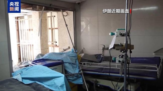 美以空袭导致德黑兰居民楼倒塌