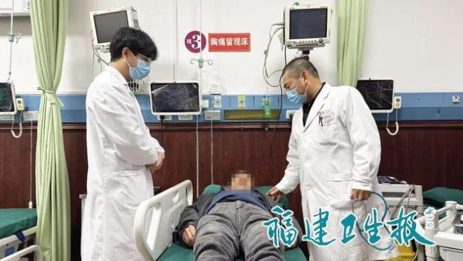 七旬老人旅游途中心梗执意返乡 危急时刻医生苦劝两小时