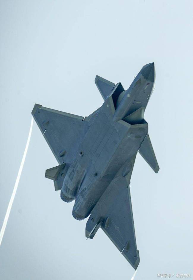 全球唯一双座隐身战机！解析歼-20S 开启有人-无人协同新纪元