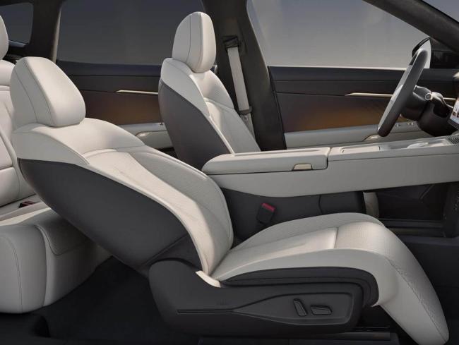 与众08遥遥领先 豪华大五座新卷王来袭