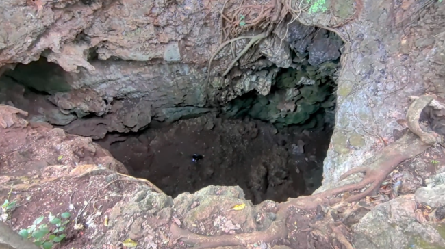 男子擅入洞穴探险被困15米深洞底 盲目跟风探险警示