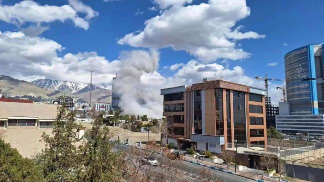 坚守在伊朗的中国商人：“钱变成纸了”“流失了很多订单”