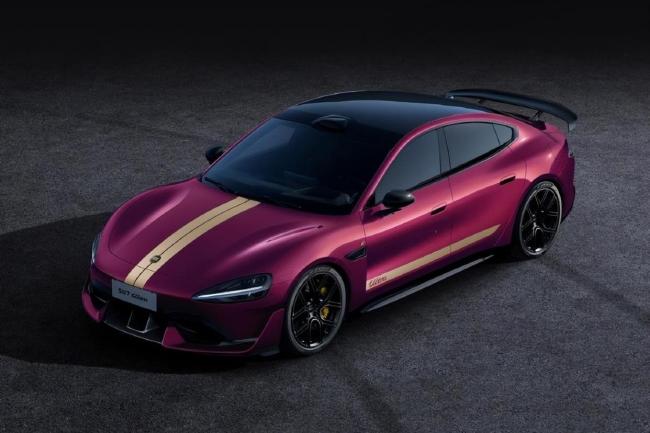 小米SU7Ultra新增暮光玫瑰车漆