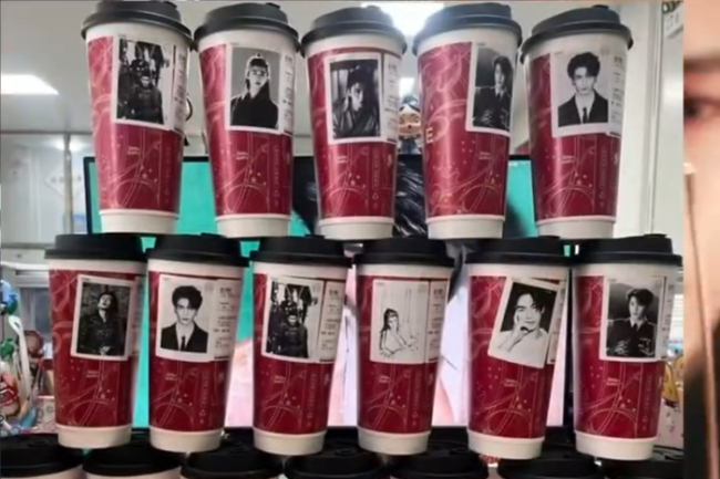 自制张凌赫杯贴爆火已紧急暂停 粉丝DIY引发热议