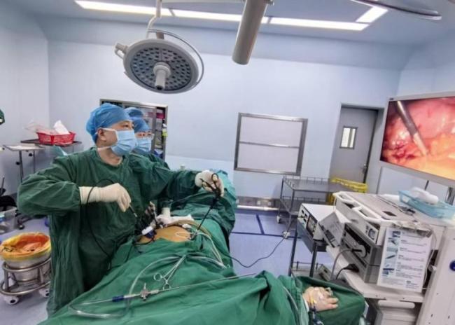 女大学生半年暴瘦50斤诱发胆囊结石