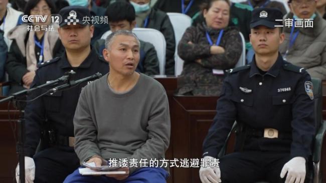 入室抢婴案主犯曾小孩矢口否认罪行 庭审现场全盘否认