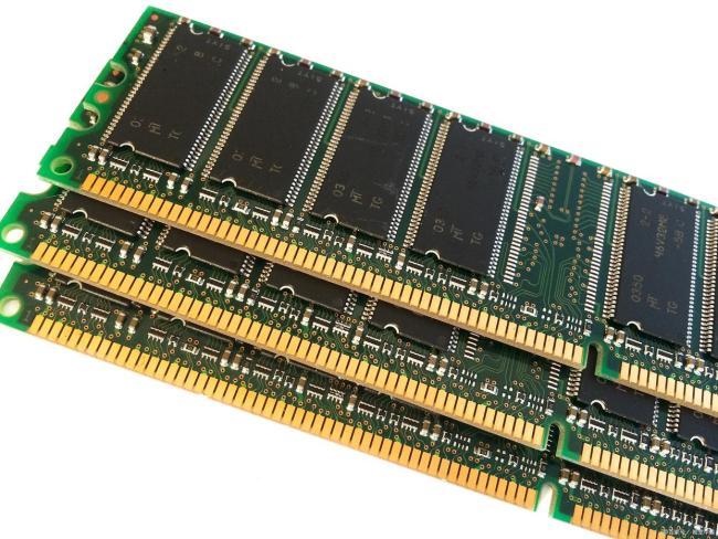 内存条价格出现断崖式下跌 市场泡沫破裂