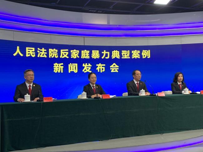 长期限制配偶正常社交是家暴