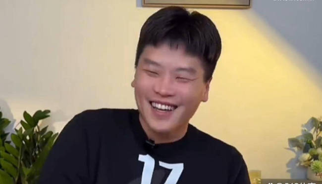 郝帅直播透露与张继科奥地利训练往事 共睡一床趣事多