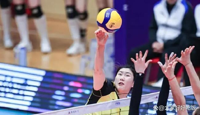 19岁女排新星李晨瑄两战47分 全华班崛起新篇章