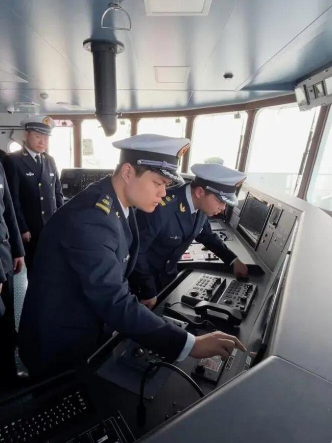 这所大学有艘海上课堂 青春远航触未来