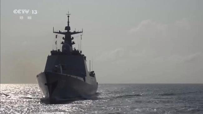 新入列舰艇赴南海开展实战化训练 锤炼海上作战能力