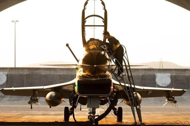 南部战区空军跨昼夜训练 锤炼实战能力