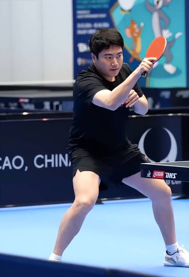 王楚钦孙颖莎进第一组！国乒男队4人遇挑战，覃予萱晋级有难度 国乒迎战强敌