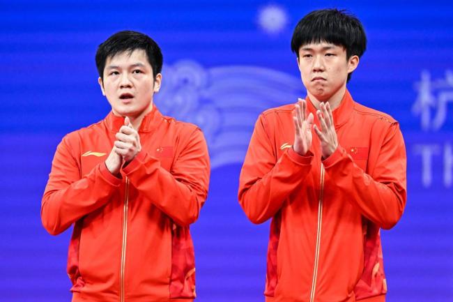 王楚钦正反手夯爆了 樊振东的坚固盾牌