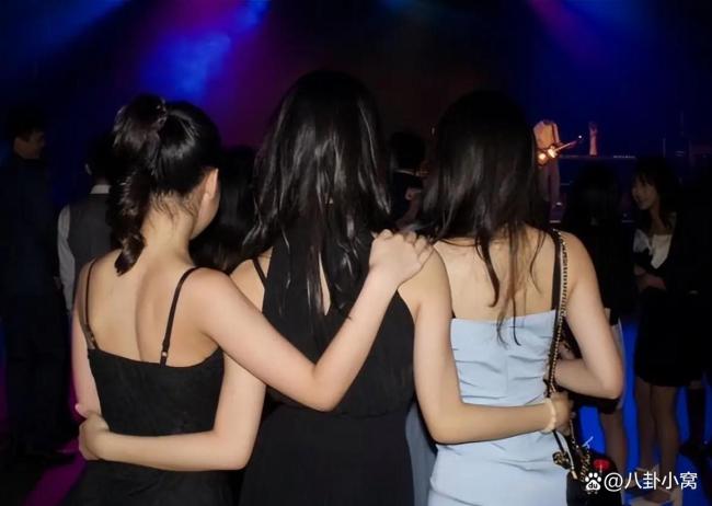 小S小女儿为姐姐回怼网友 我们本来就是豪门!