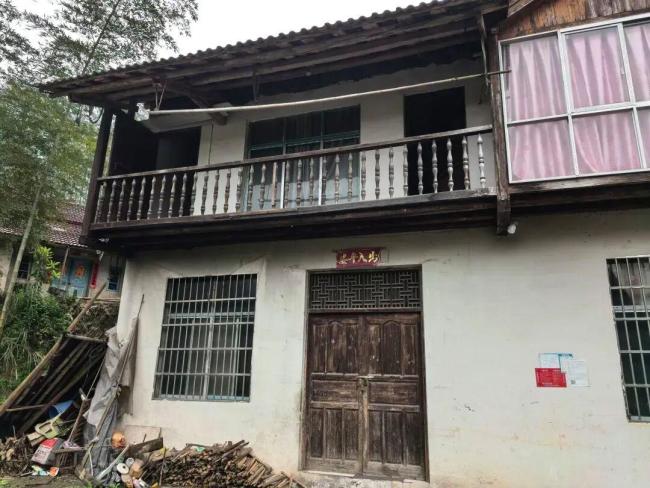 打听张雪故乡麻阳田家湾村：二十年前骑“八手摩托”在羊肠小谈练车的倔强小伙！